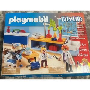 Playmobil City Life Chemistry Lessons Playset 9456 (NWT)